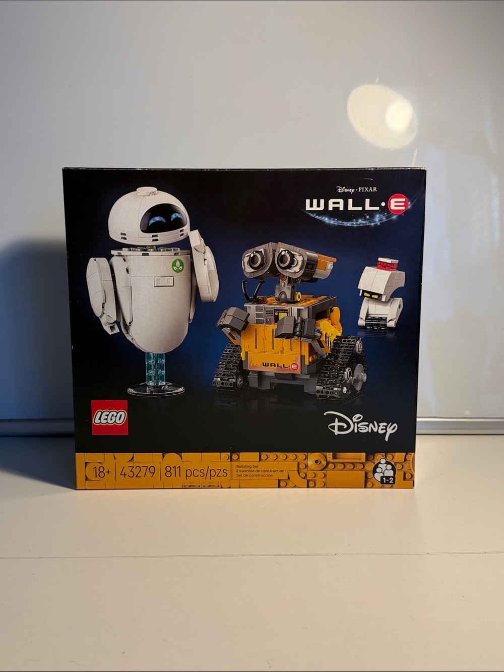 LEGO Disney and PIXAR : WALL·E and EVE Building Set